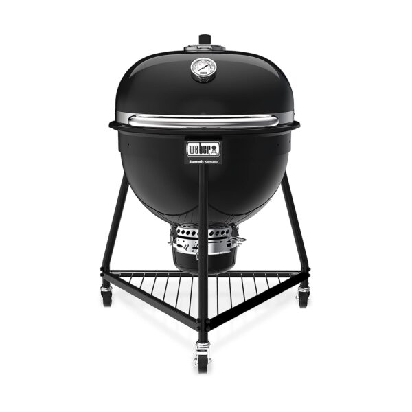 Barbacoa Summit Kamado E6 de Weber con la tapa cerrada y termómetro en la parte superior.