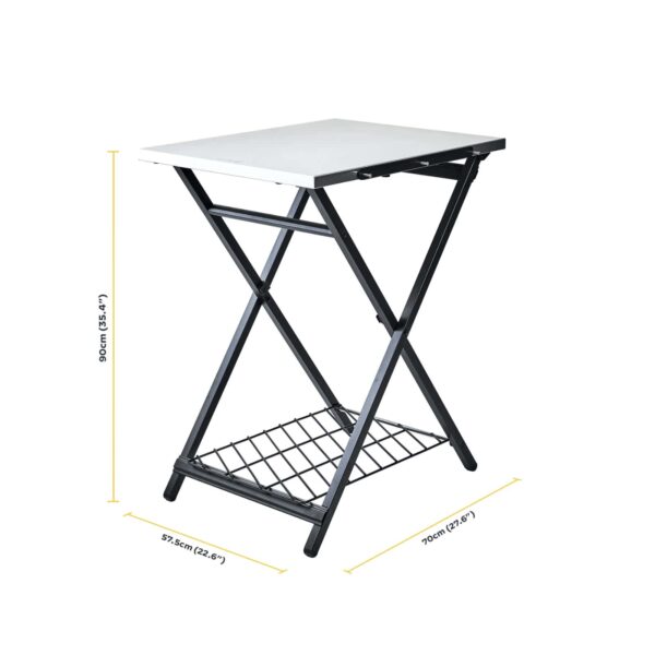 Mesa plegable Ooni con estructura de acero al carbono, superficie de acero inoxidable y estante inferior de rejilla.