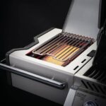 Quemador lateral SIZZLE ZONE™ encendido de la barbacoa Napoleon Prestige Pro 665 RSIB.