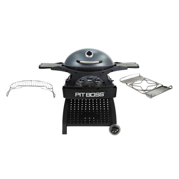 Barbacoa Pit Boss Sportsman 3 con parrilla adicional y trébede multifuncional, ideal para asados versátiles.