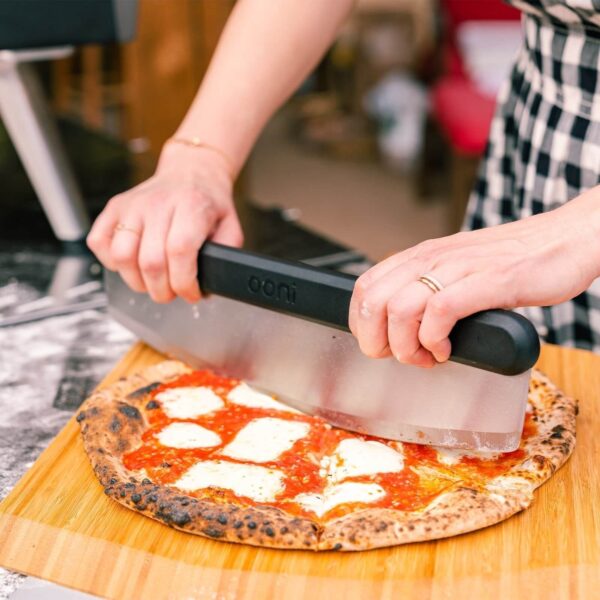 Cortador de Pizzas Curvo - Ooni