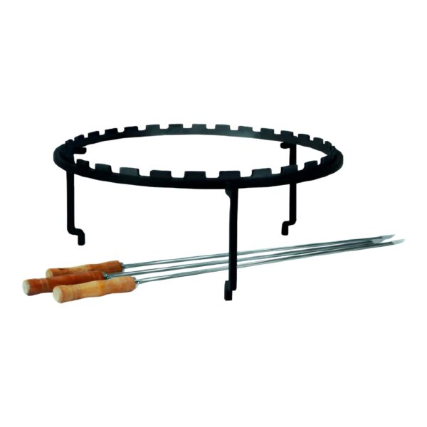 Set de brochetas horizontales OFYR en acero negro, compuesto por un soporte dentado y tres brochetas con mangos de madera.