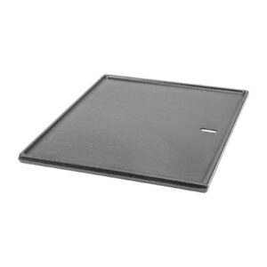 Plancha de hierro fundido esmaltado BeefEater con superficie completamente plana para una cocción uniforme.