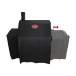 Funda universal Char-Griller 5533 con flecha que indica el ajuste extensible del lateral derecho