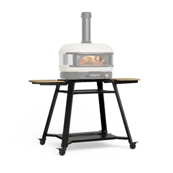 Soporte Gozney Dome Gen 2 con horno Dome Standard Bone a leña, visto en tres cuartos desde la izquierda.