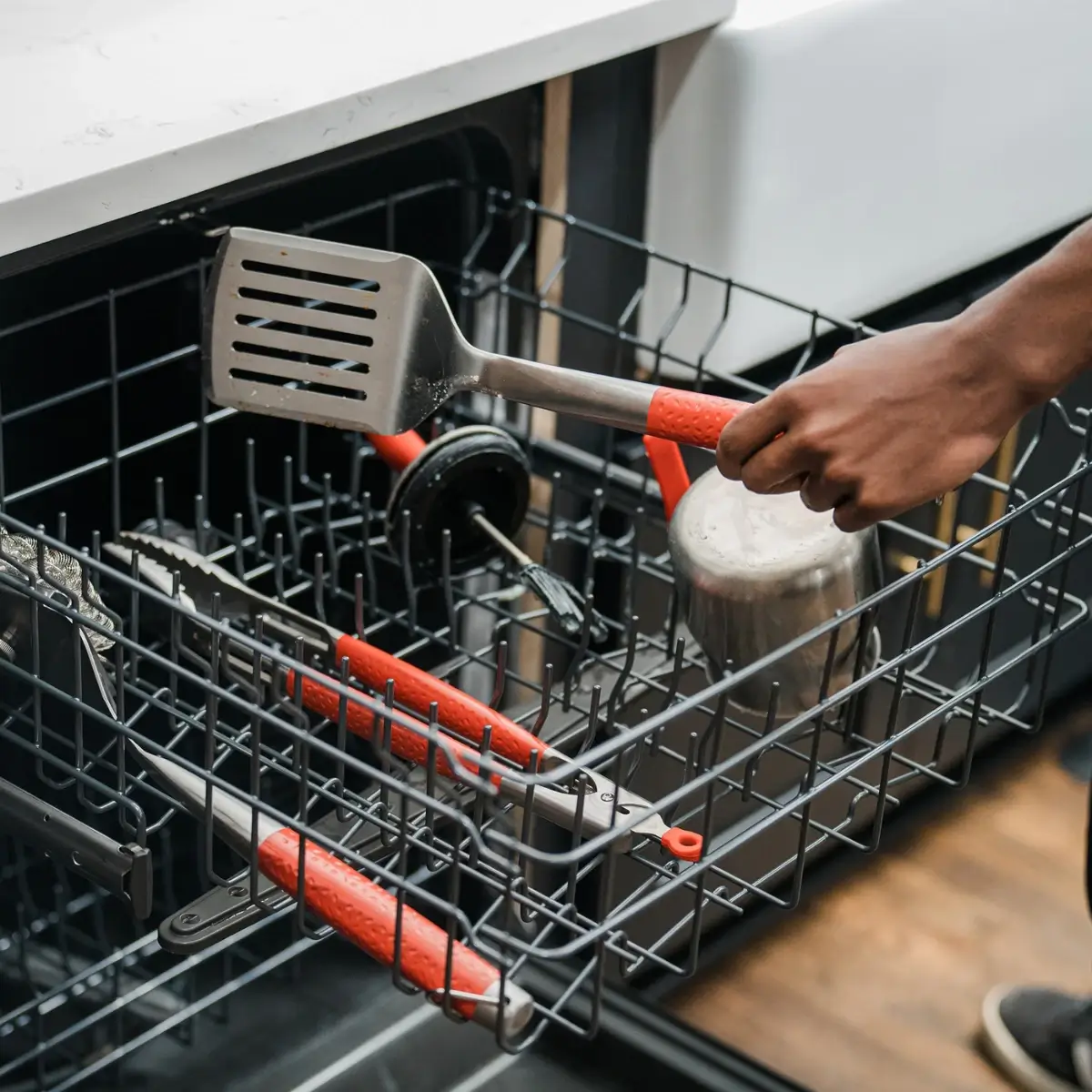 Cepillo Kamado Joe apto para limpieza en lavavajillas