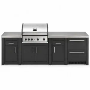 Cocina de exterior Grandpro AluKitchen Pro Elite grafito vista de frente, con barbacoa, módulos de trabajo y frigorífico de cajones.